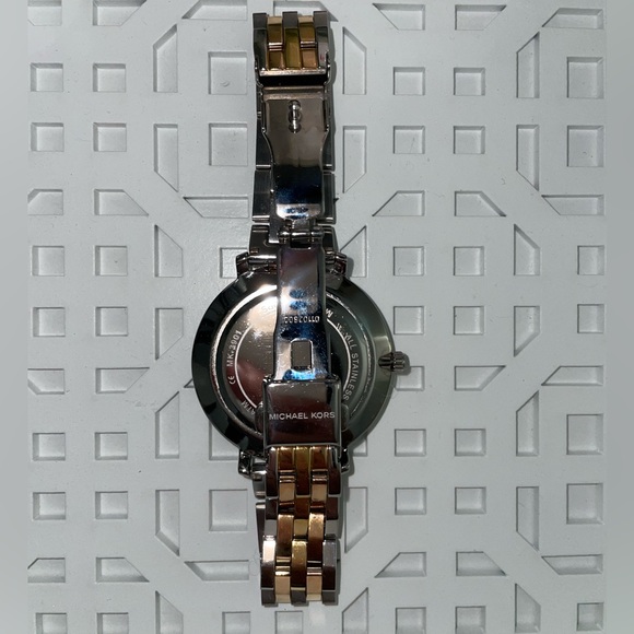 Michael Kors Tri-Tone Pyper Metal Watch - Picture 10 of 12